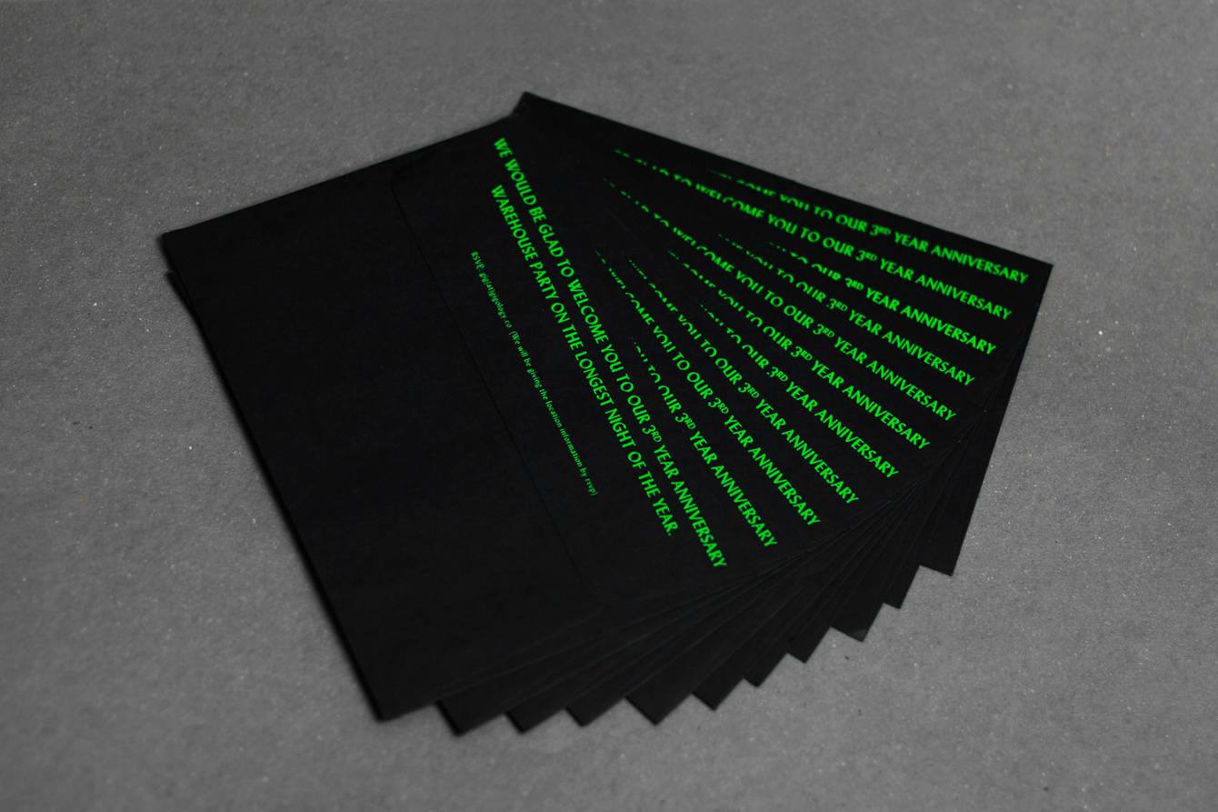 Gigology printed anniversary identity cards