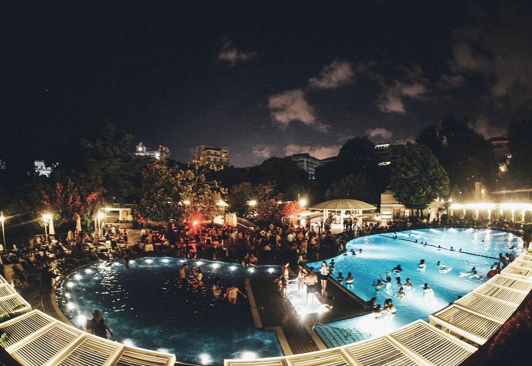 Gece Yüzmeleri night-swimming gathering in Istanbul